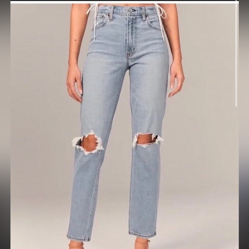 Abercrombie & Fitch The Mom Jean - High Rise, Curve Love